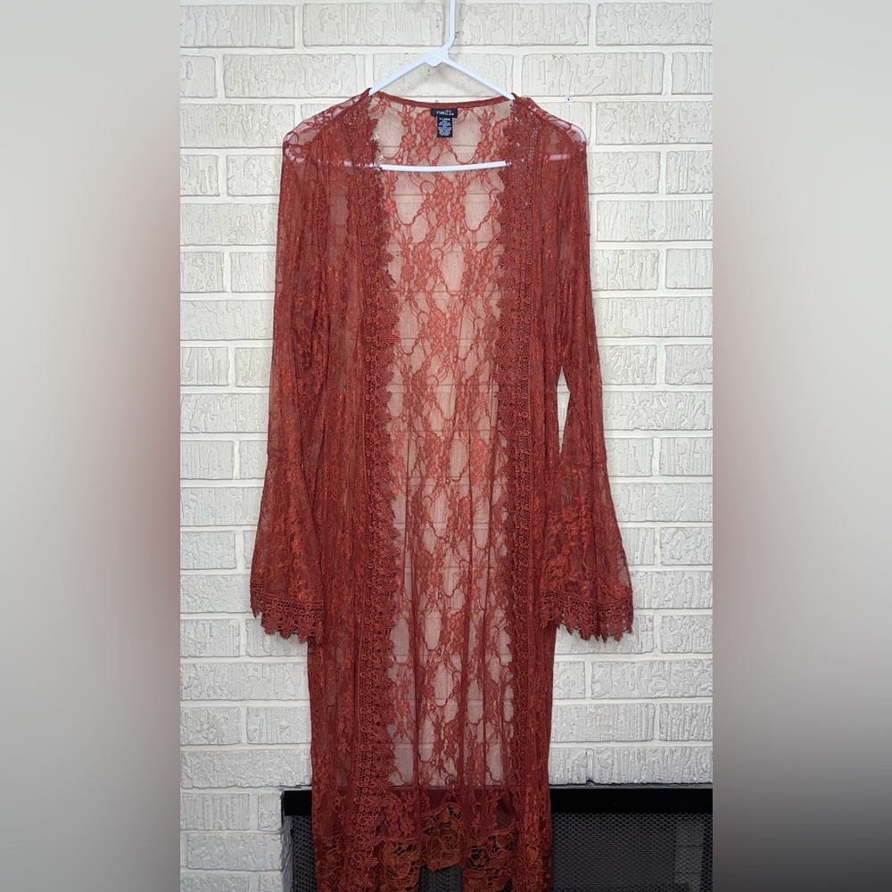 Lace Flare sleeve Cardigan excellent condition.